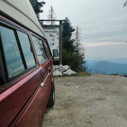 Diese Aussicht hätten wir heute morgen auf einem Klettersteig haben können. Leider war der Fels nass