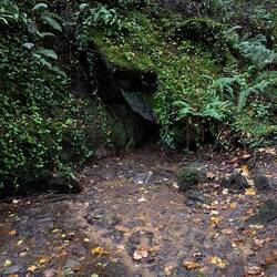 Der ursprüngliche Eingang zur Höhle