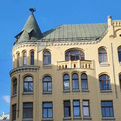 Die Katze mit dem Buckel von Riga