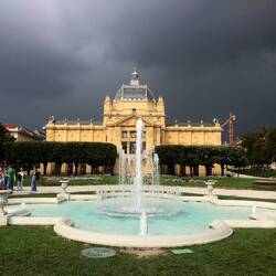 Fountain near main train station.
