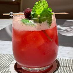 Lovey cocktail in the QANTAS First lounge in Singapore.