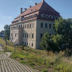 Schloss Gröba, jetzt Seniorenwohnsitz