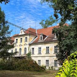 Grad Meinlov (Familie Meinl ☕️)