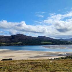 Skinnet Beach. Impressive sandbar!