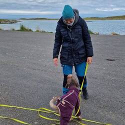 Aufwärmen im Bademantel