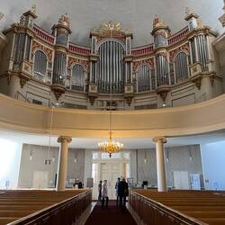 Orgel in dem sonst eher schmucklosen Dom