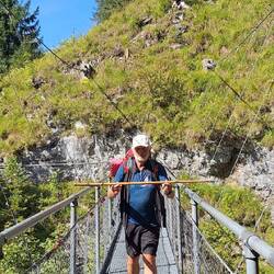 Auf der Hängebrücke!