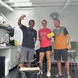 Gesellschaft auf dem Campingplatz 😁