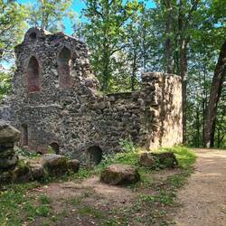 Schloss Kremulda. Braucht neuen Anstrich