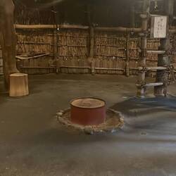 Sehr gemütlich in der Hütte ... und sehr stickig