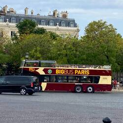 Hop on / hop off bus