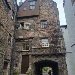 Outlander filmed Jamie's print shop here