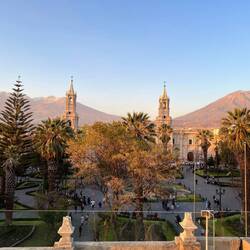 Der schöne Plaza de Arma von oben