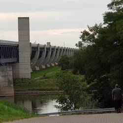 Trogbrücke über die Elbe