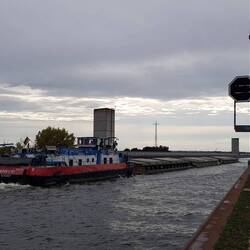Trogbrücke über die Elbe