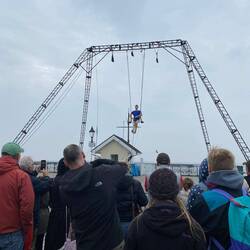 Show de acrobacia al aire libre