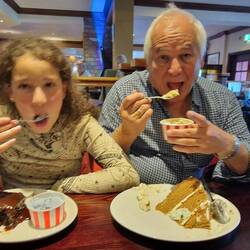 Grampy & Carys ... sincronizadísimos