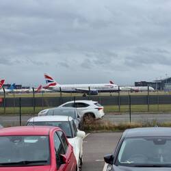 British Airways plane landing