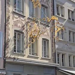 Ornamentation and paintings on buildings