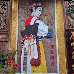 Nach den Bai erreichen wir das Gebiet der Naxi