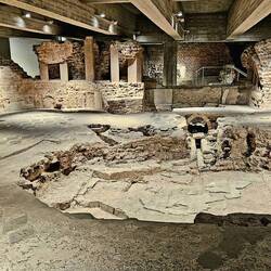 Ancient 8-sided baptistry and floor decorations beneath the Duomo