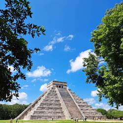 Die Pyramide des Kukulcán (Kukulcán: Maya-Wort für Quetzalcoatl)