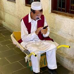 Arab in Barrow about to sleep 😴