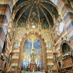 Side chapel