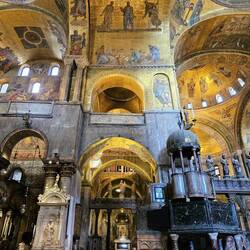 Biblical scenes in mosaics of precious stones and gold
