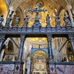 Decoration of Main Alter area