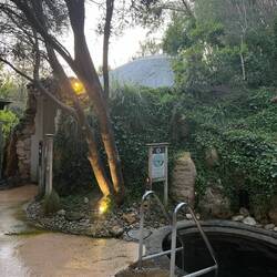 We went to the Peninsula Hot Springs and there were soooo many pools. It was so amazing 🤤