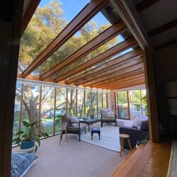 Our beautiful but HAUNTED Airbnb 🥲