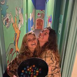 The most thoughtful people i swear.. they knew i loved Easter and they did an egg hunt for me 🥹