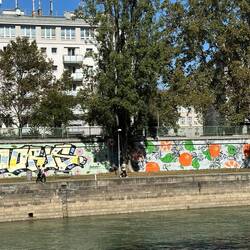 Graffitti along the embankments