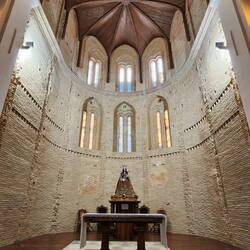 Altar piece in the La Peregrina church