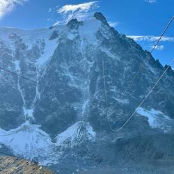 Unsupported cable section to the top from 2317m to 3842m
