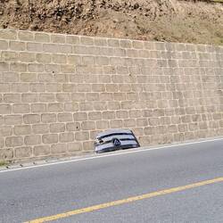 Stillleben: Autounfall, was bleibt