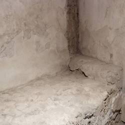 Steinernes Bett im Bordell