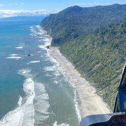 Flug von Westport nach Karamea