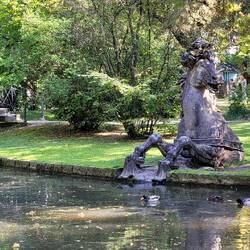 im Hofgarten hinter dem Neuen Schloss