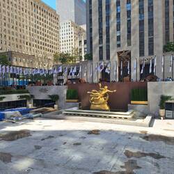 Schade das Eisfeld und der Christbaum steht noch nicht