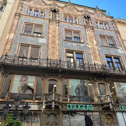 Another Douglas store!