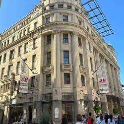 A very fancy setting for H&M and the Hard Rock Café!