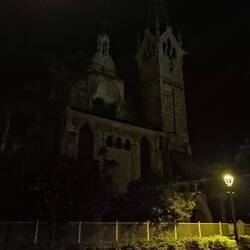 Die evangelische Kirche neben dem Hotel