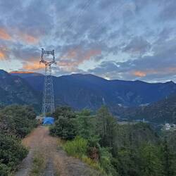 Zelten auf halber Höhe (3400 m. ü. N.N.)