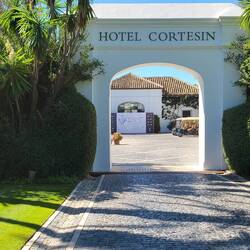 where the players stayed... we got to shop in their pro shop but only Solheim clothes