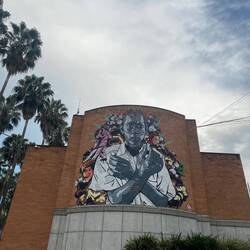 Graffiti als Andenken der vielen getöteten Kinder