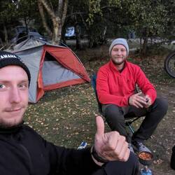 Ohne Mütze und Fließjacke geht hier nichts