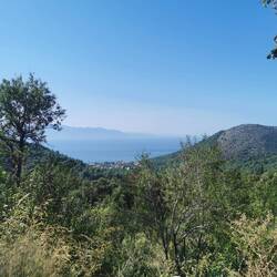 198 m über NN, Blick auf Zaostrog.