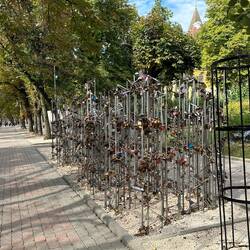 Love Locks station